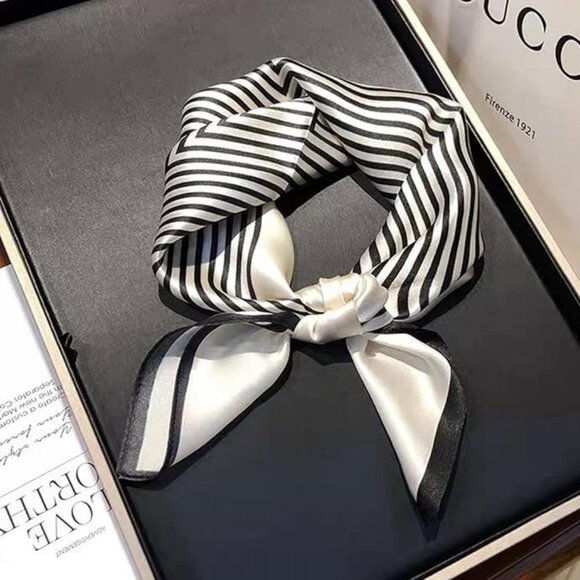 100% Mulberry Silk Neck Scarf 21"x21" Black & White Stripes - Picture 1 of 5